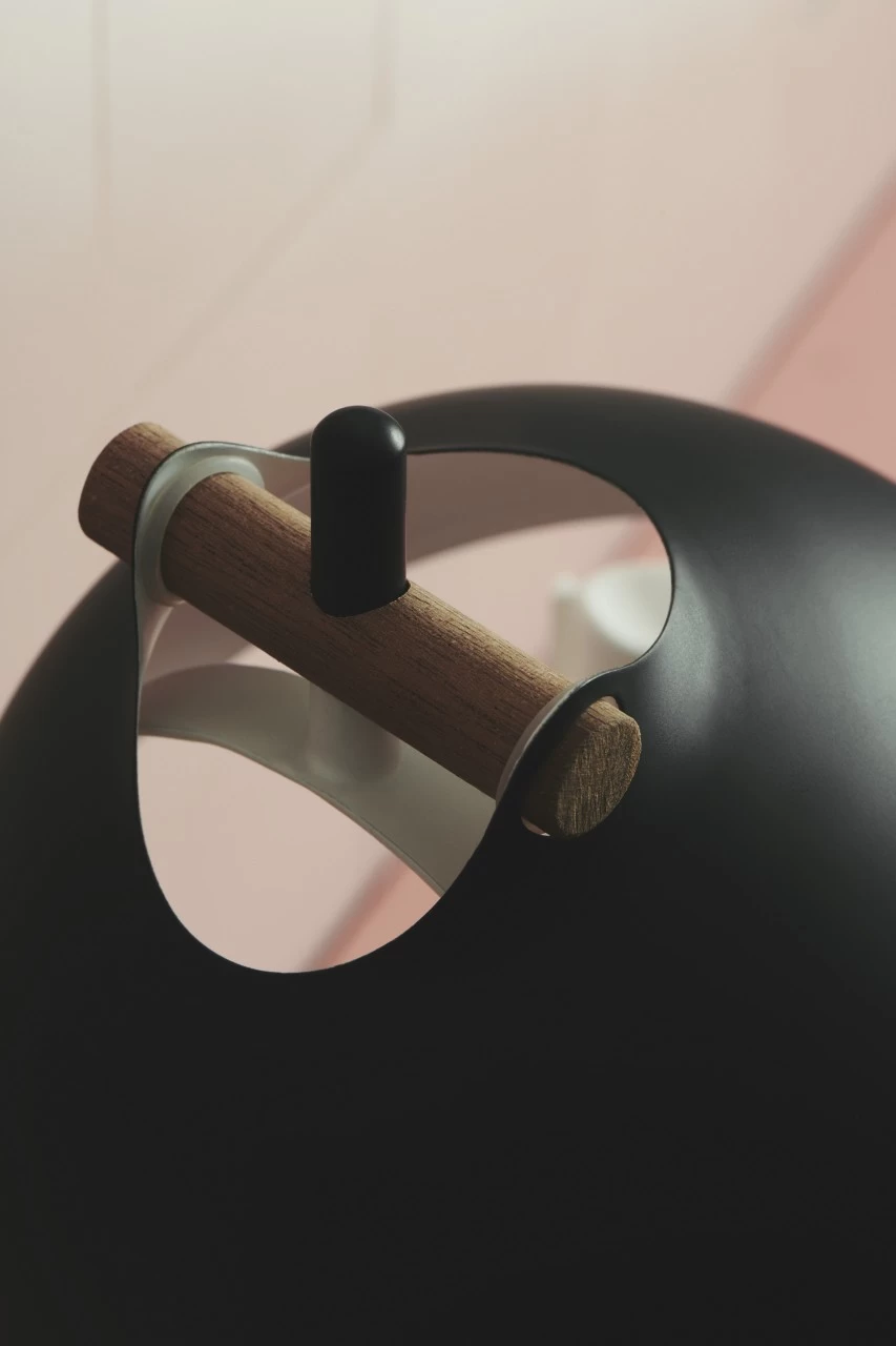 Halo Design Schreibtischlampe Arhus Schwarz 5 Halo Design Schreibtischlampe Arhus Schwarz – Bild 3