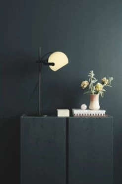 Halo Design Schreibtischlampe D.C. Opal