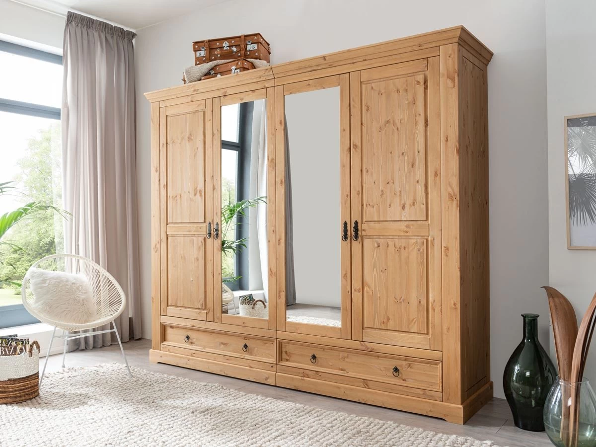 Livingruhm Kleiderschrank Kiefer Massiv Montan Eichefarbig 4 Türig Mit Spiegel 3 Livingruhm Kleiderschrank Kiefer Massiv Montan Eichefarbig 4 Türig Mit Spiegel